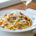 découvrez notre recette simple de pâtes carbonara avec crème fraîche liquide ou épaisse pour une texture onctueuse et une saveur délicieusement douce. parfaite pour un repas rapide et gourmand.